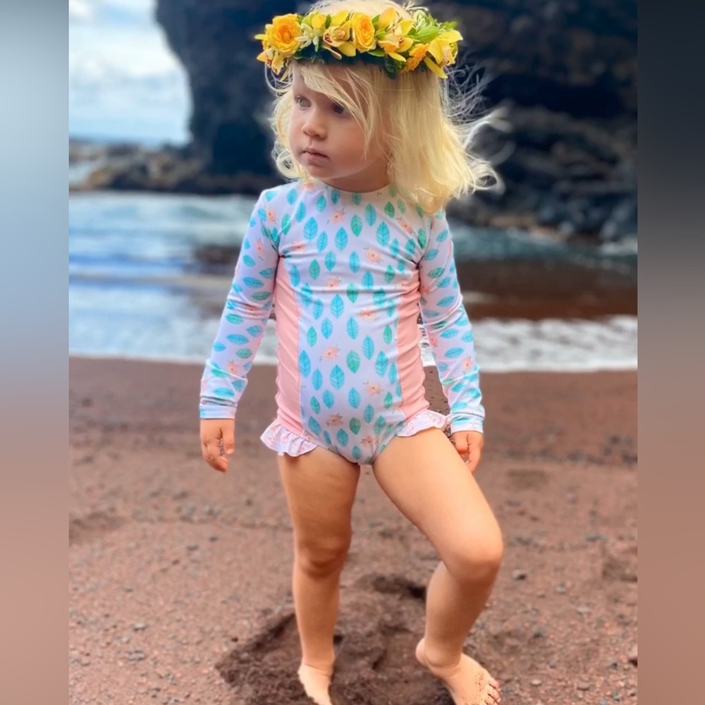 Kimi & Li girls swimsuit, leaf and flowers print. Brand new, so Cute!